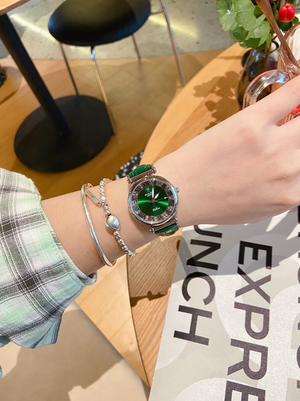 ブランド時計全体デザイン